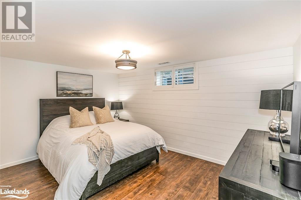 For sale 46 LOCKHART Road, Collingwood, Ontario L9Y2L3 40573265