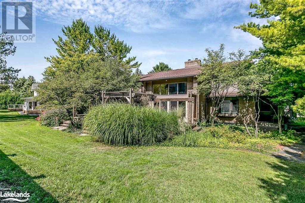 For sale 46 LOCKHART Road, Collingwood, Ontario L9Y2L3 40573265