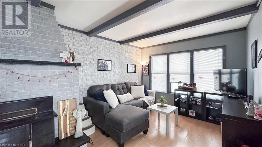 For sale 3064 PATRICK Street, Fordwich, Ontario N0G1V0 40600373