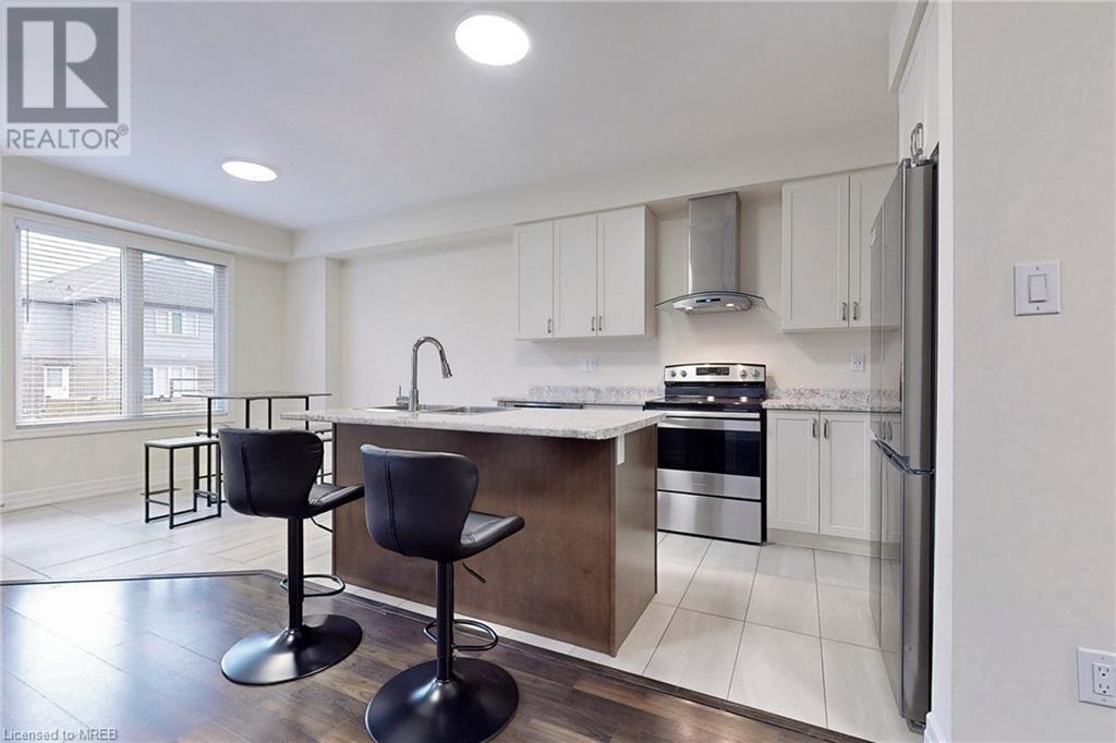 For sale 9498 TALLGRASS Avenue, Niagara Falls, Ontario L2G0Y2