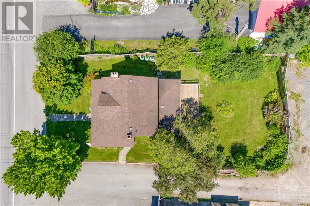 For sale 680406 HARBOUR STREET, Fitzroy Harbour, Ontario K0A1X0