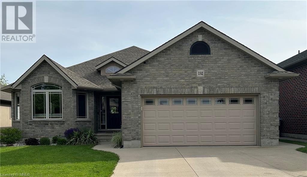 For sale 132 WALNUT GROVE Place, Lucan, Ontario N0M2J0 40598383