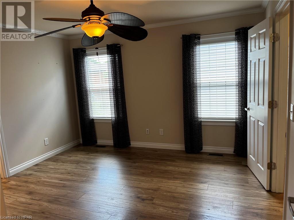 For sale 20 LINDSAY Crescent, Strathroy, Ontario N7G3P4 40600758