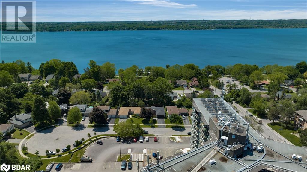 For sale 98 SHANTY BAY Road, Barrie, Ontario L4M1E2 40600754