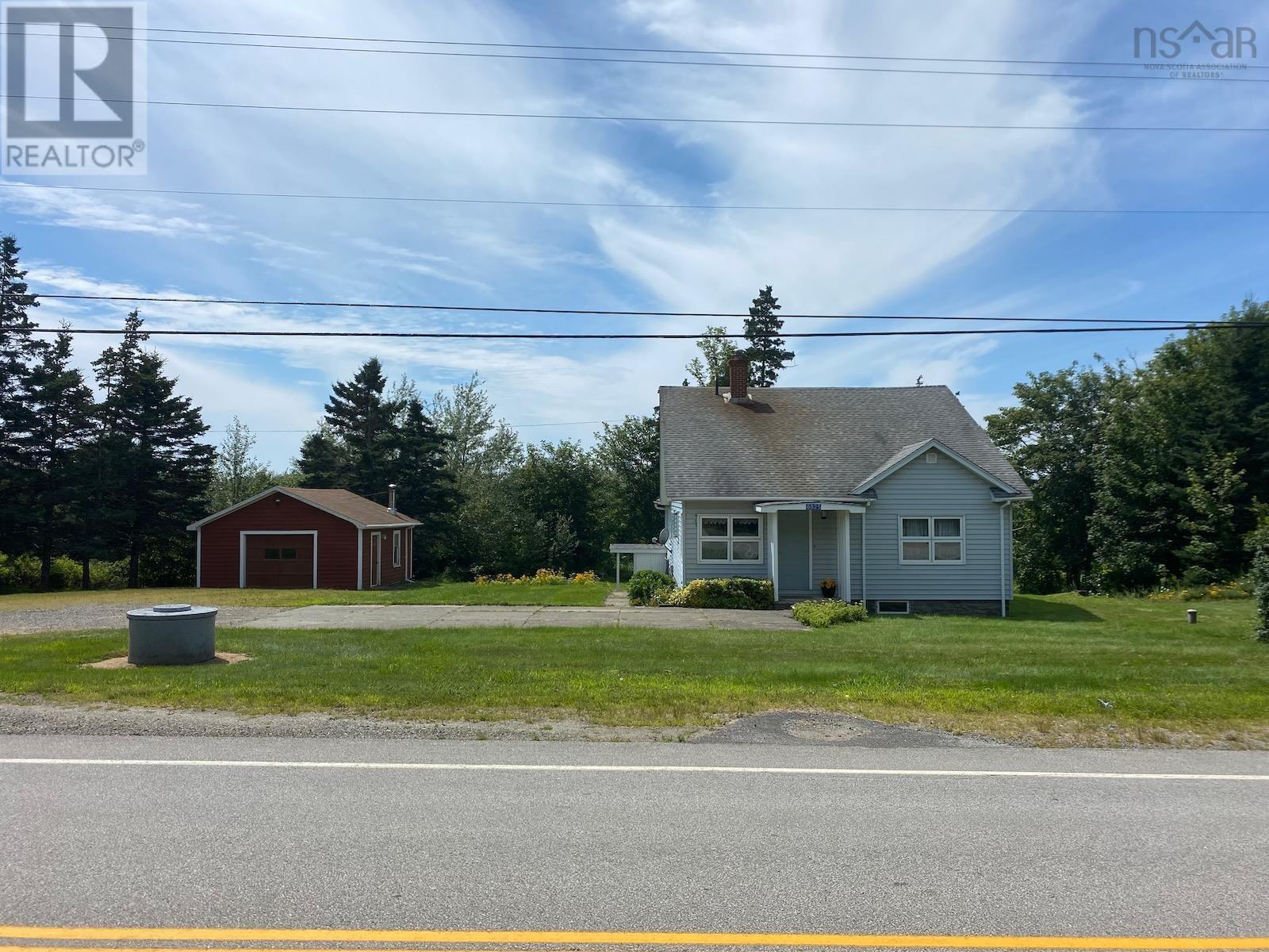 For sale 8825 1 Highway, Meteghan River, Nova Scotia B0W1M0 202316597 REALTOR.ca