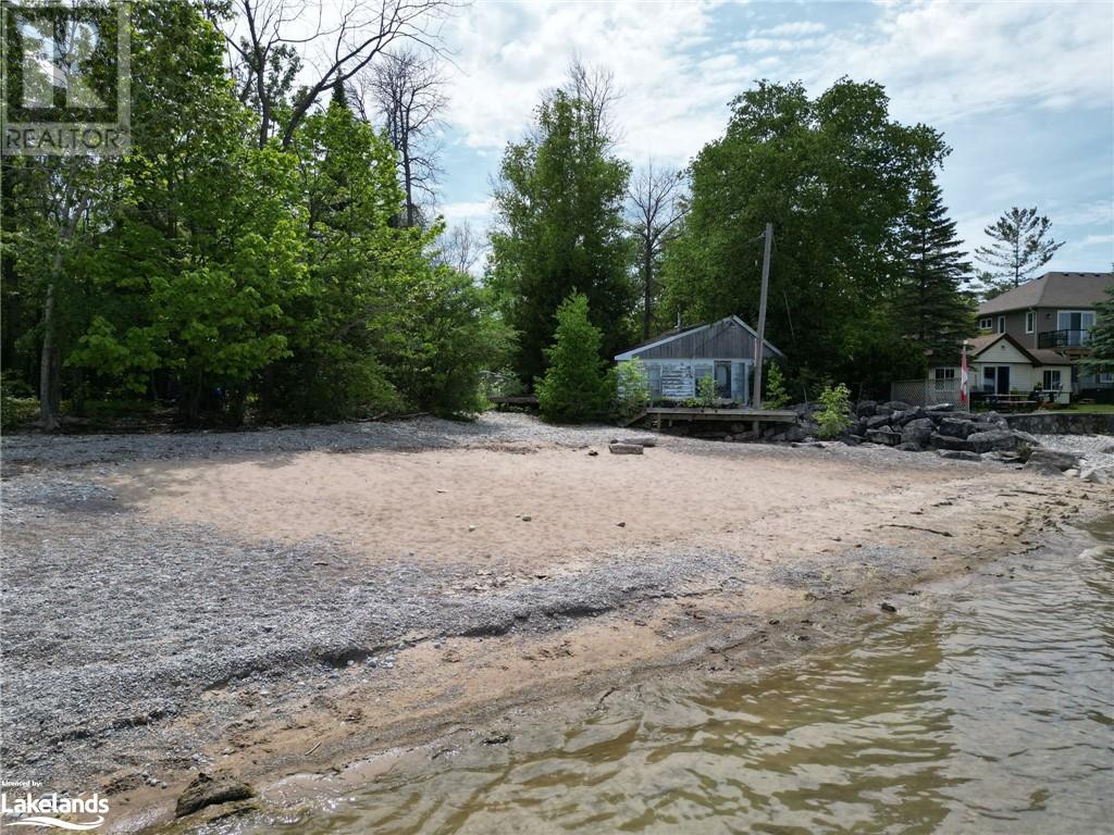 For sale 18 & 24 CONSTANCE Boulevard, Wasaga Beach, Ontario L9Z2Y4