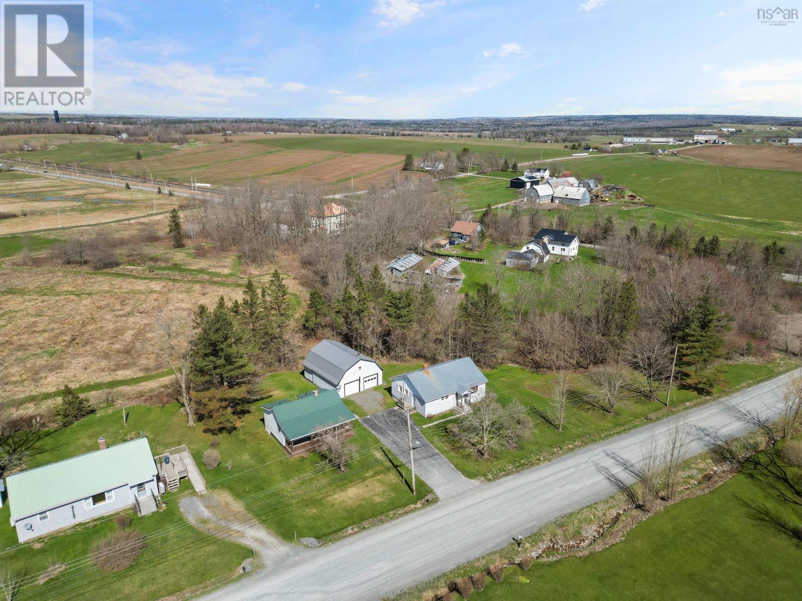 For sale 17 Crombe Road, Shubenacadie, Nova Scotia B0N2H0 202408536 REALTOR.ca
