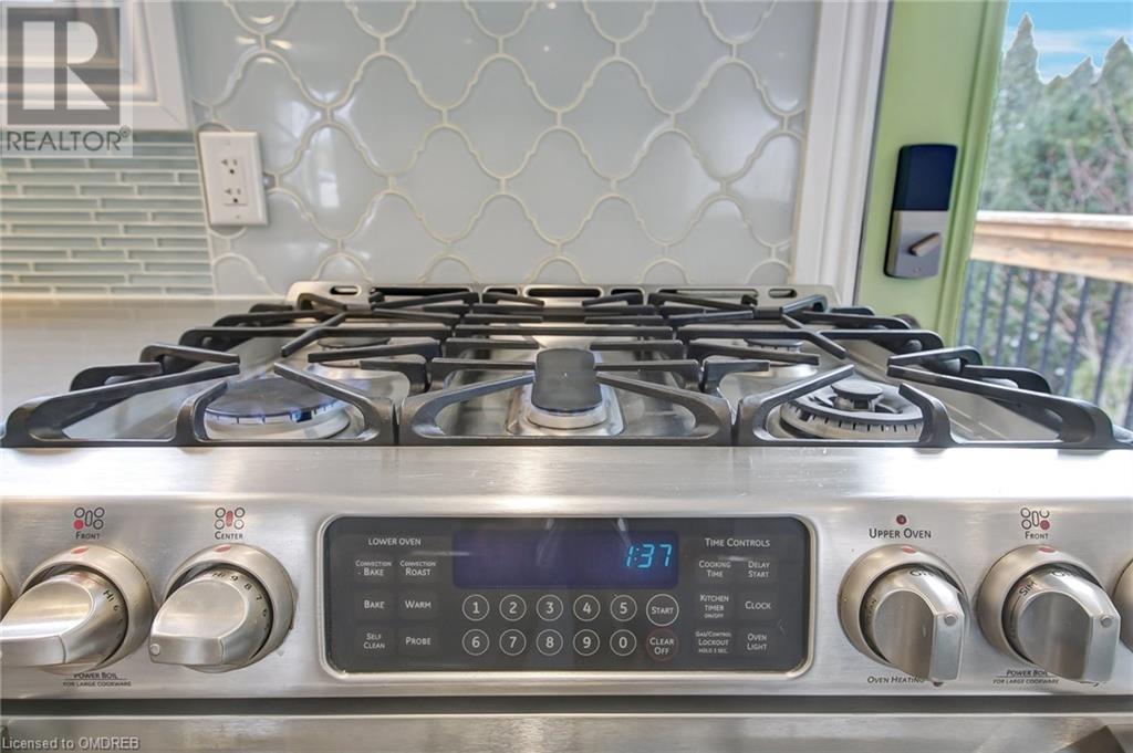 For sale 2424 YOLANDA Drive, Oakville, Ontario L6L2H8 40601251