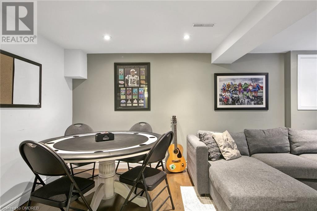 For sale 2424 YOLANDA Drive, Oakville, Ontario L6L2H8 40601251