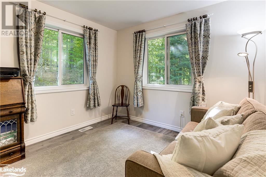 For sale 4441 MUSKOKA ROAD 117 Highway, Baysville, Ontario P0B1A0