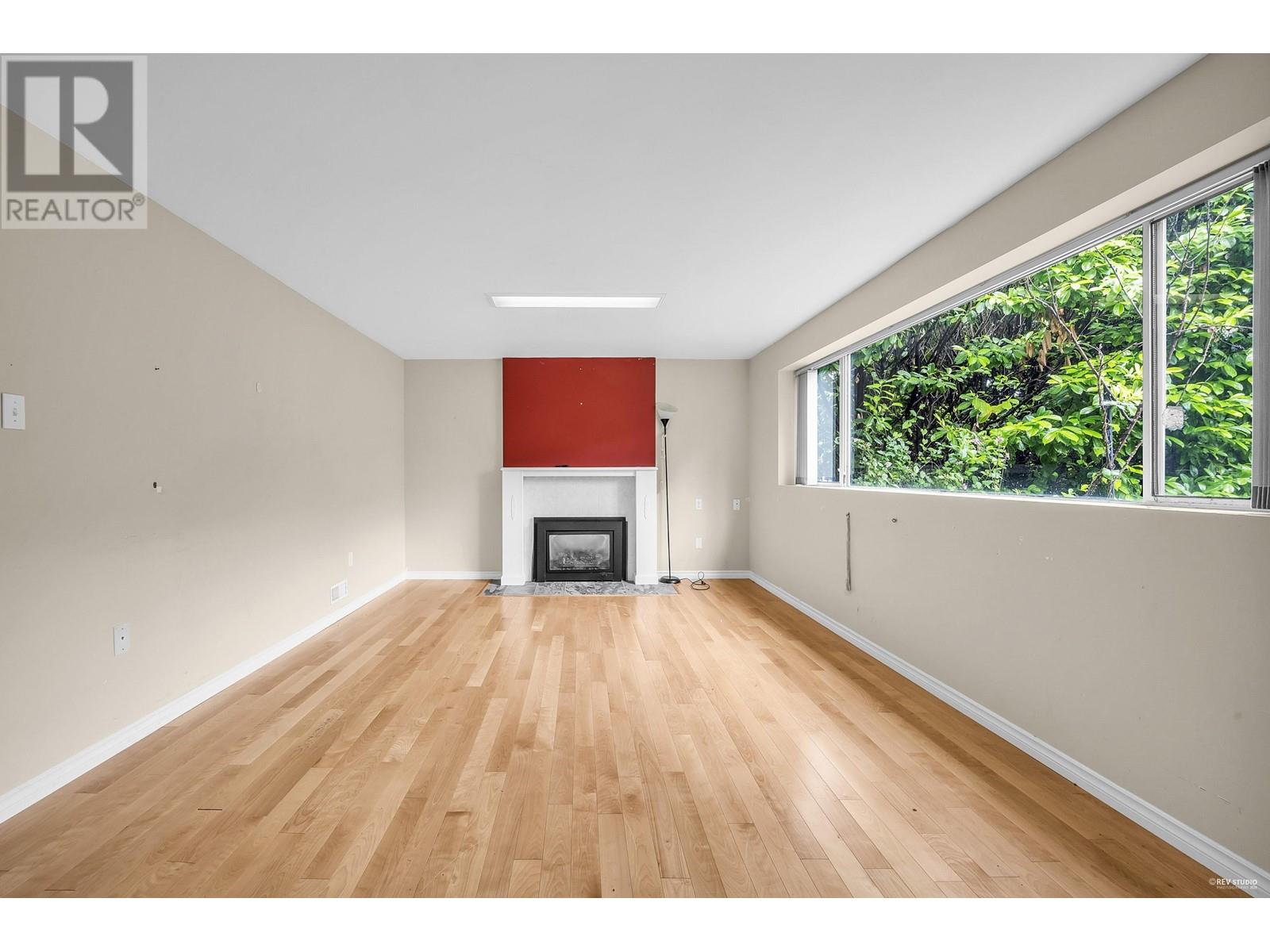 For sale 2705 HENRY STREET, Port Moody, British Columbia V3H2J8 R2890629 REALTOR.ca