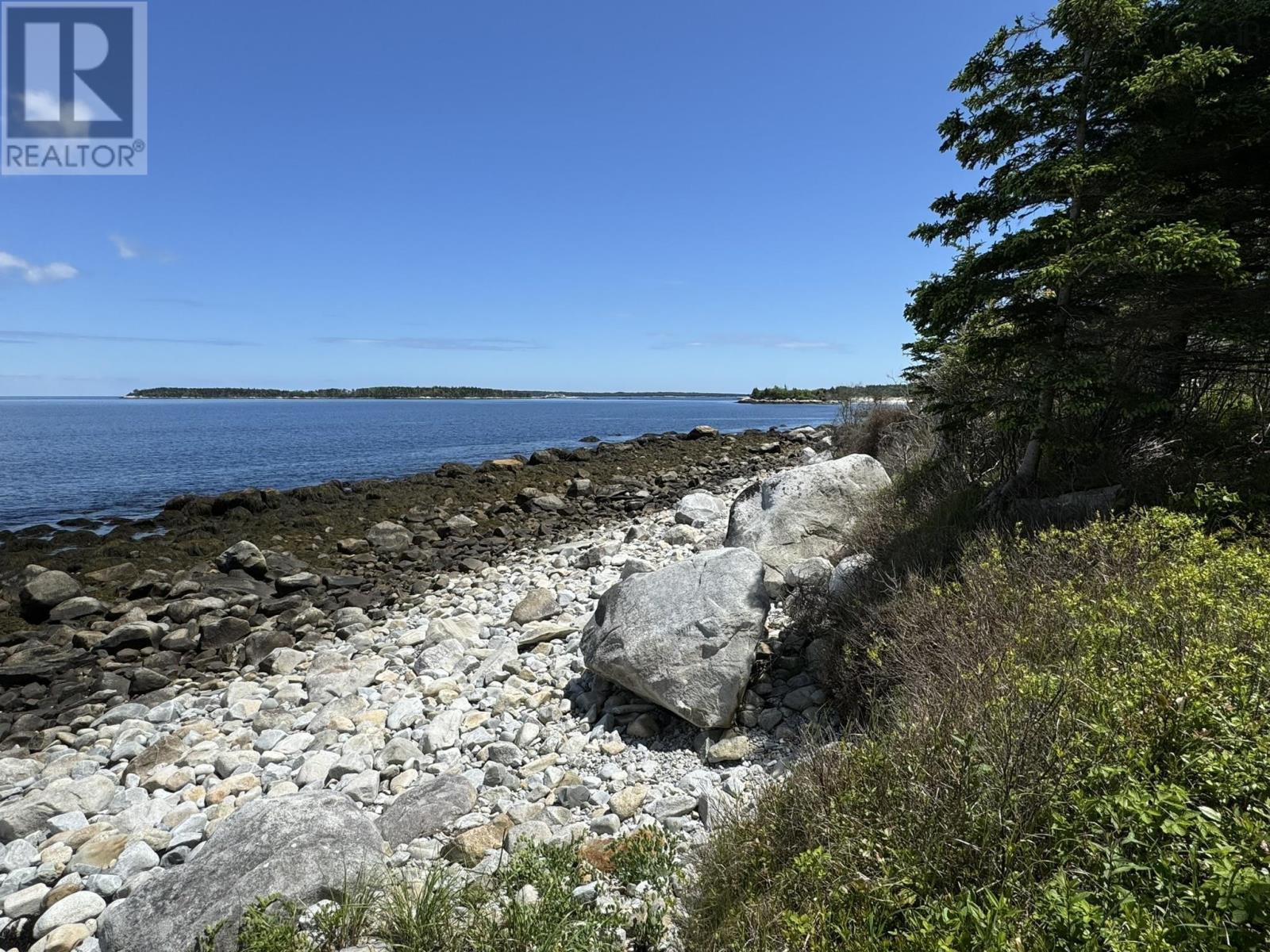 For sale 73 Carters Beach Road, Port Mouton, Nova Scotia B0T1T0