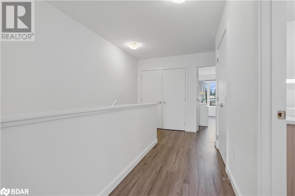 For sale 142 ATHABASKA Road, Barrie, Ontario L4N8E5 40571076