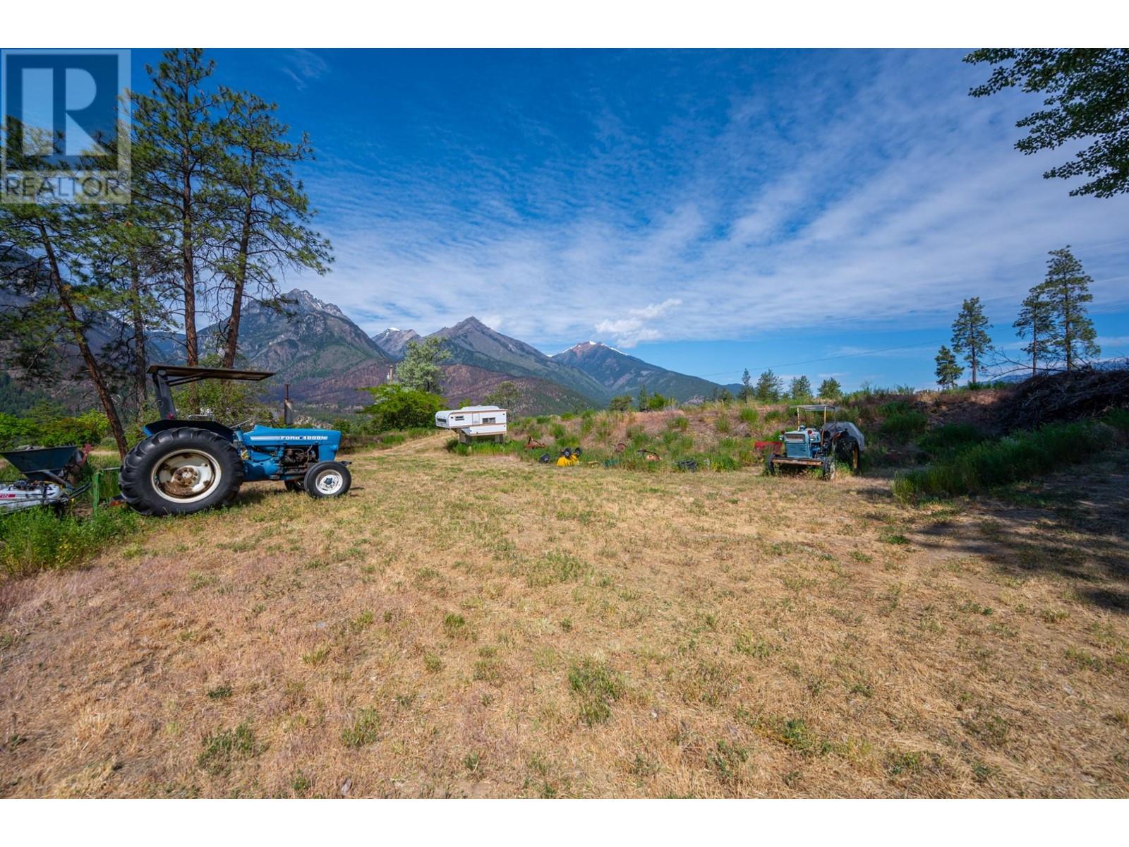 For sale: 5245 LYTTON LILLOOET HIGHWAY, Lillooet, British Columbia ...