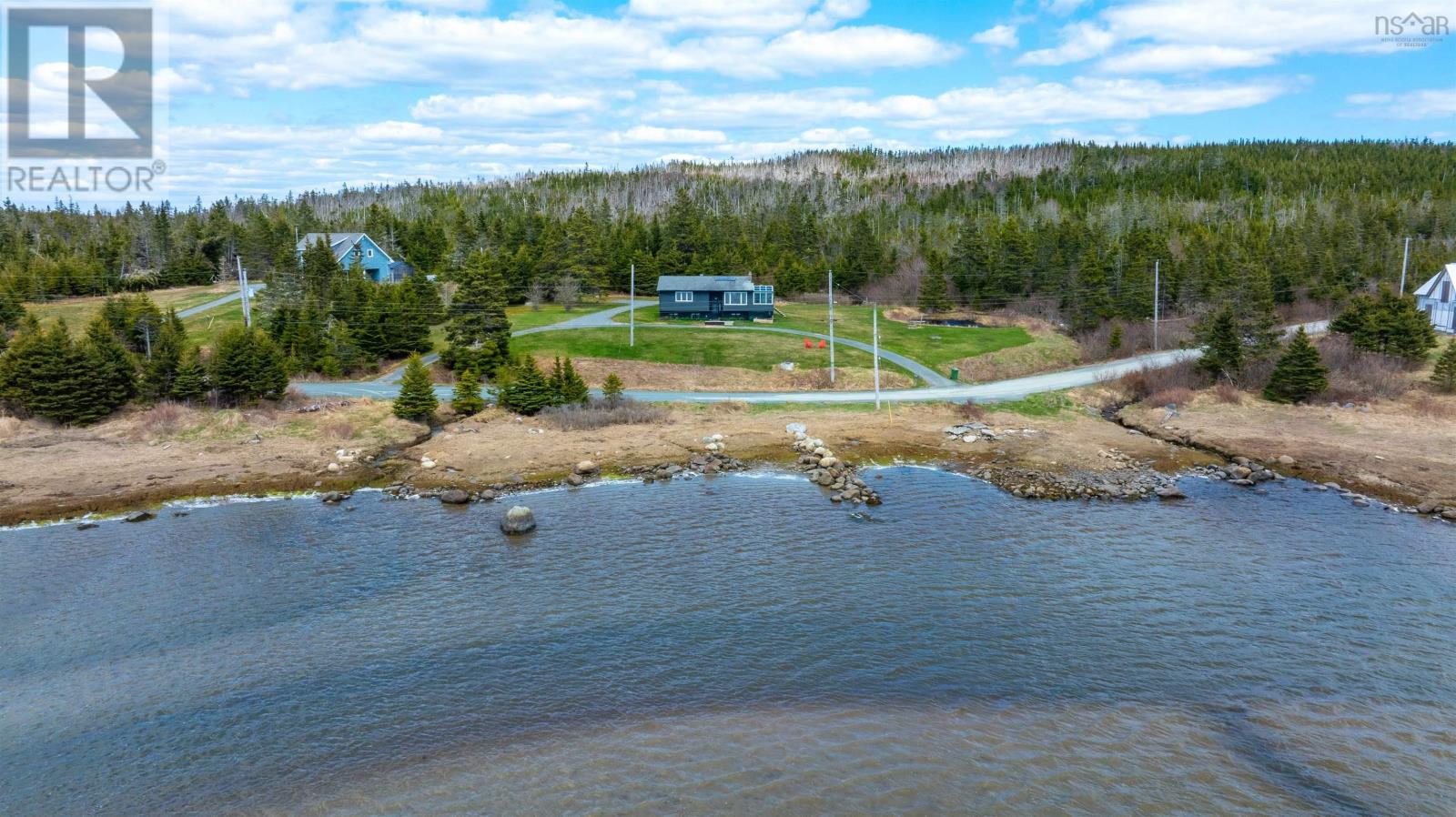 37 Russell Road, Clam Harbour, Nova Scotia B0J2L0 REALTOR.ca