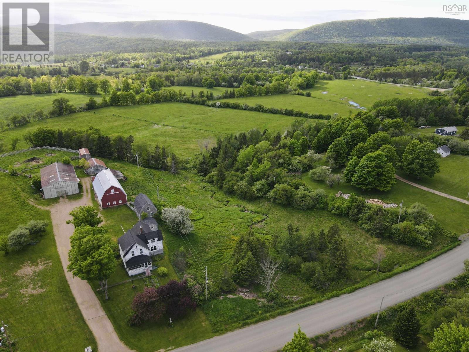 For sale 6 5314 Road, Margaree Valley, Nova Scotia B0E2C0 202413068