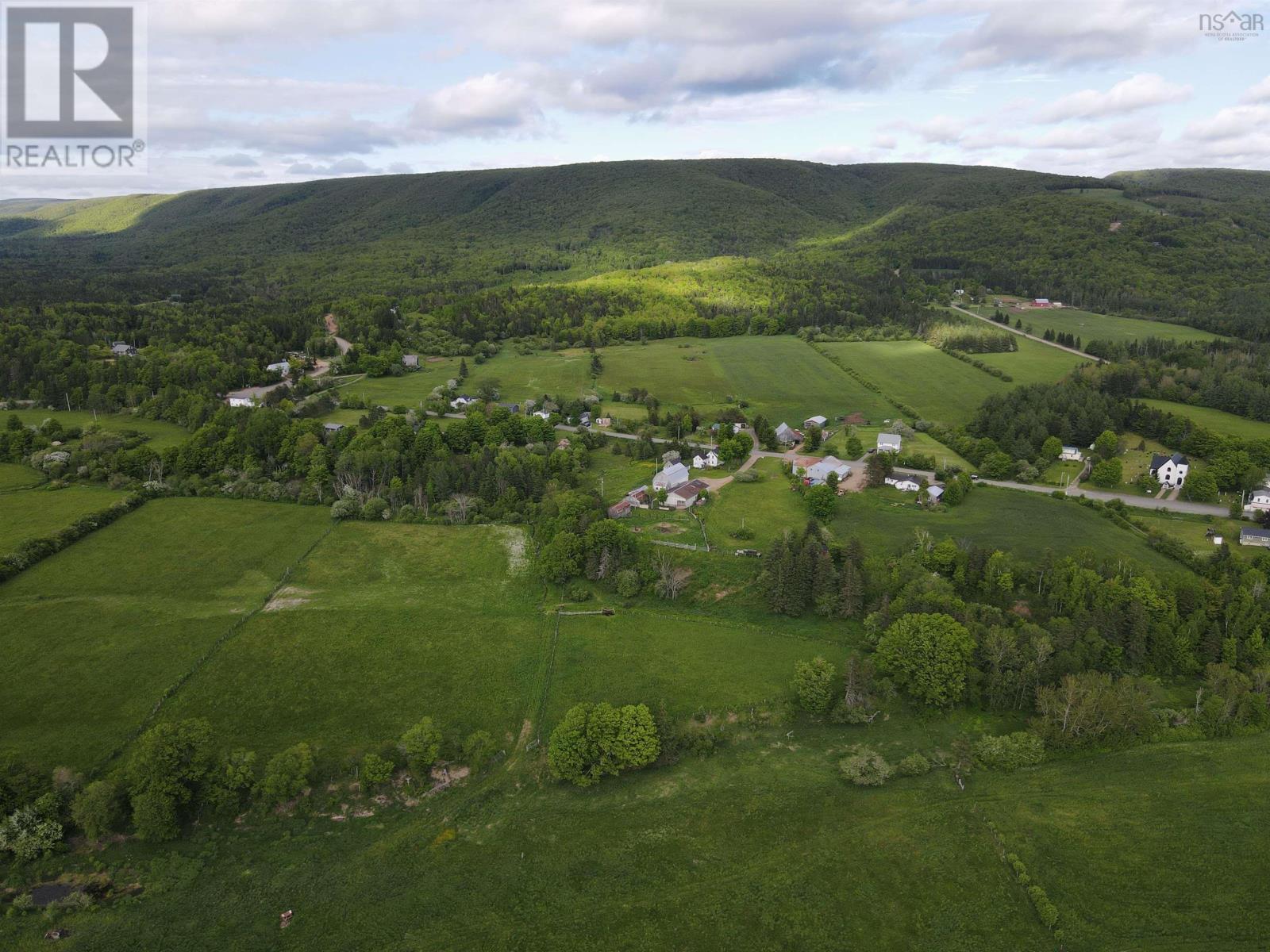 For sale 6 5314 Road, Margaree Valley, Nova Scotia B0E2C0 202413068