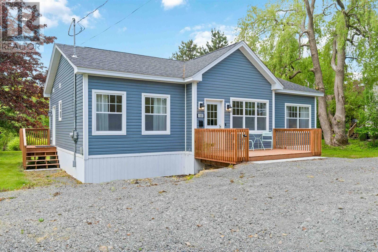 101 Avon Street, Hantsport, Nova Scotia B0P1P0 REALTOR.ca