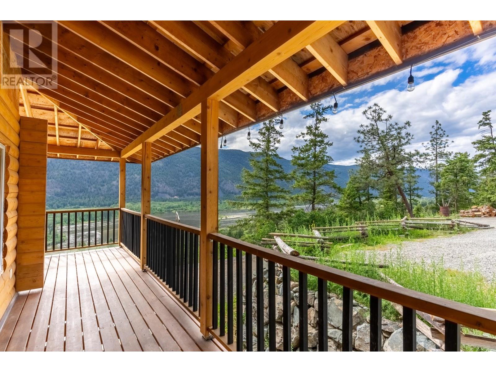 For sale 292 ORCHARD LAKE ROAD, McLure/Vinsula, British Columbia