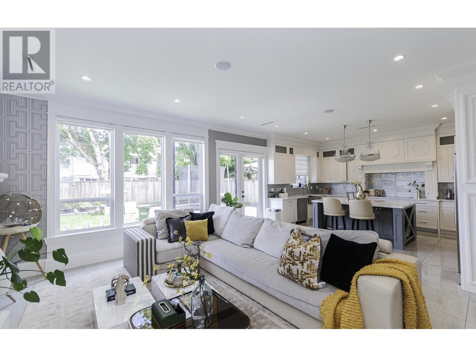 For sale: 4966 PETERSON DRIVE, Richmond, British Columbia V7E5A4 ...