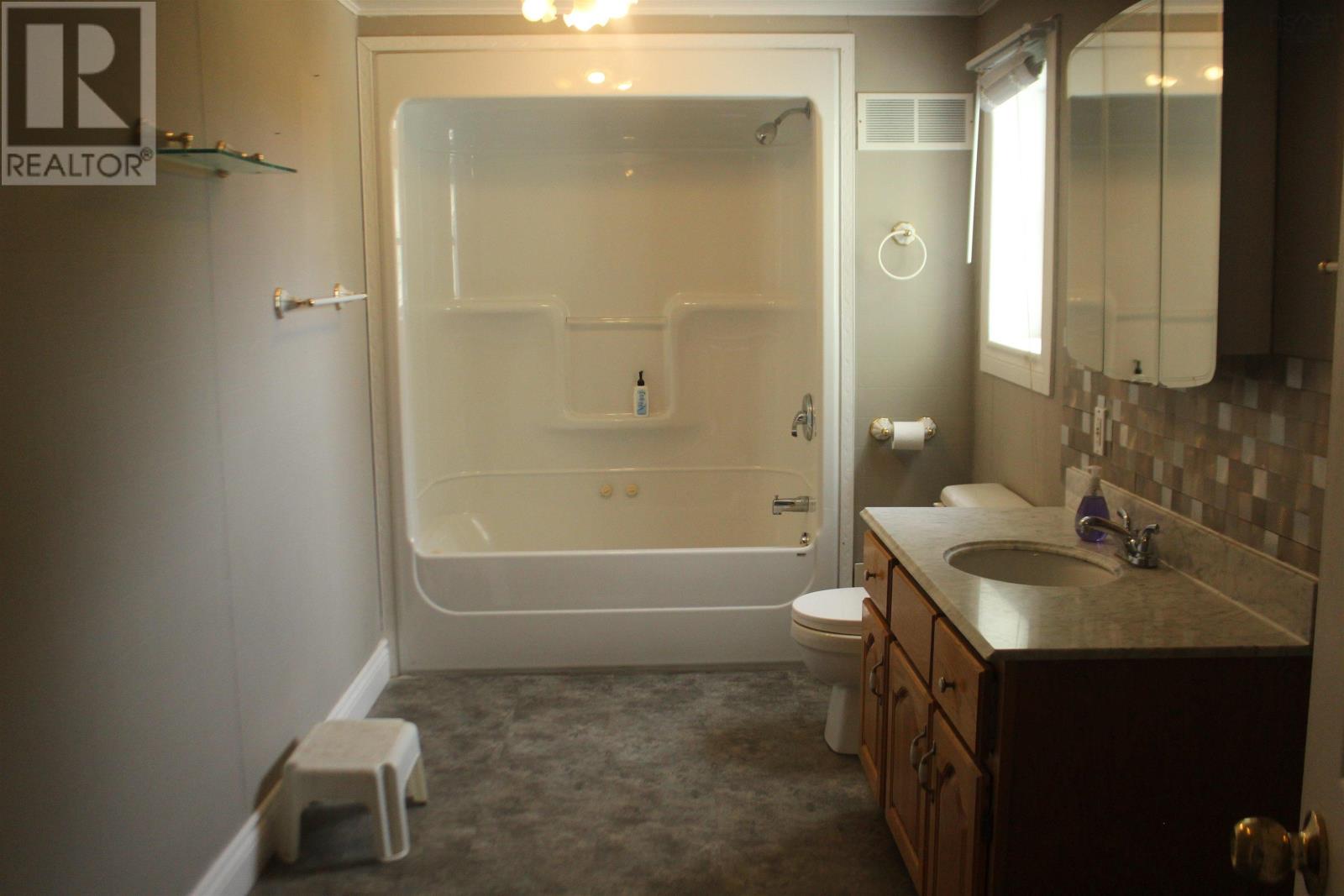 For sale 21 Beach Lane, Philips Harbour, Nova Scotia B0H1N0