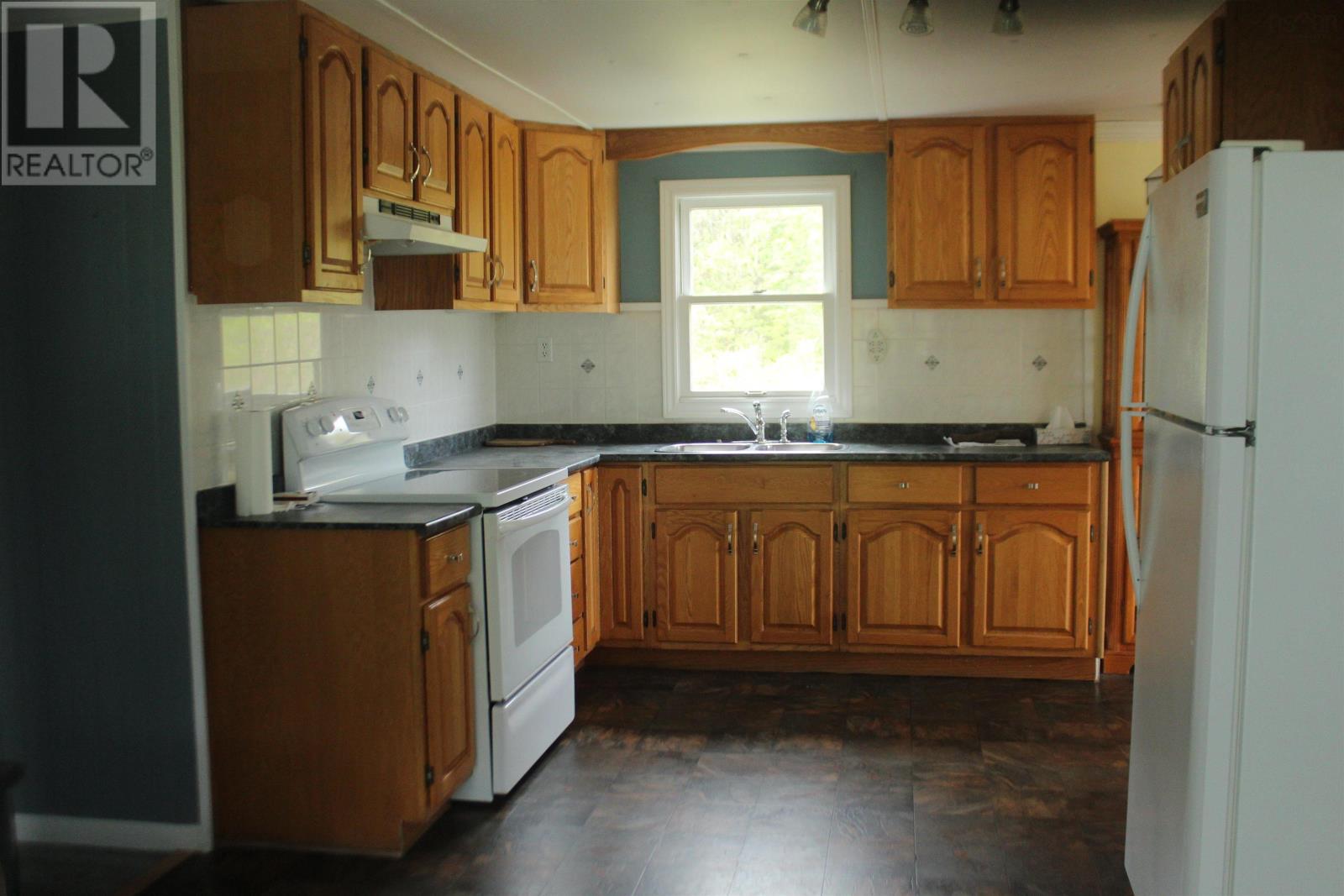 For sale 21 Beach Lane, Philips Harbour, Nova Scotia B0H1N0