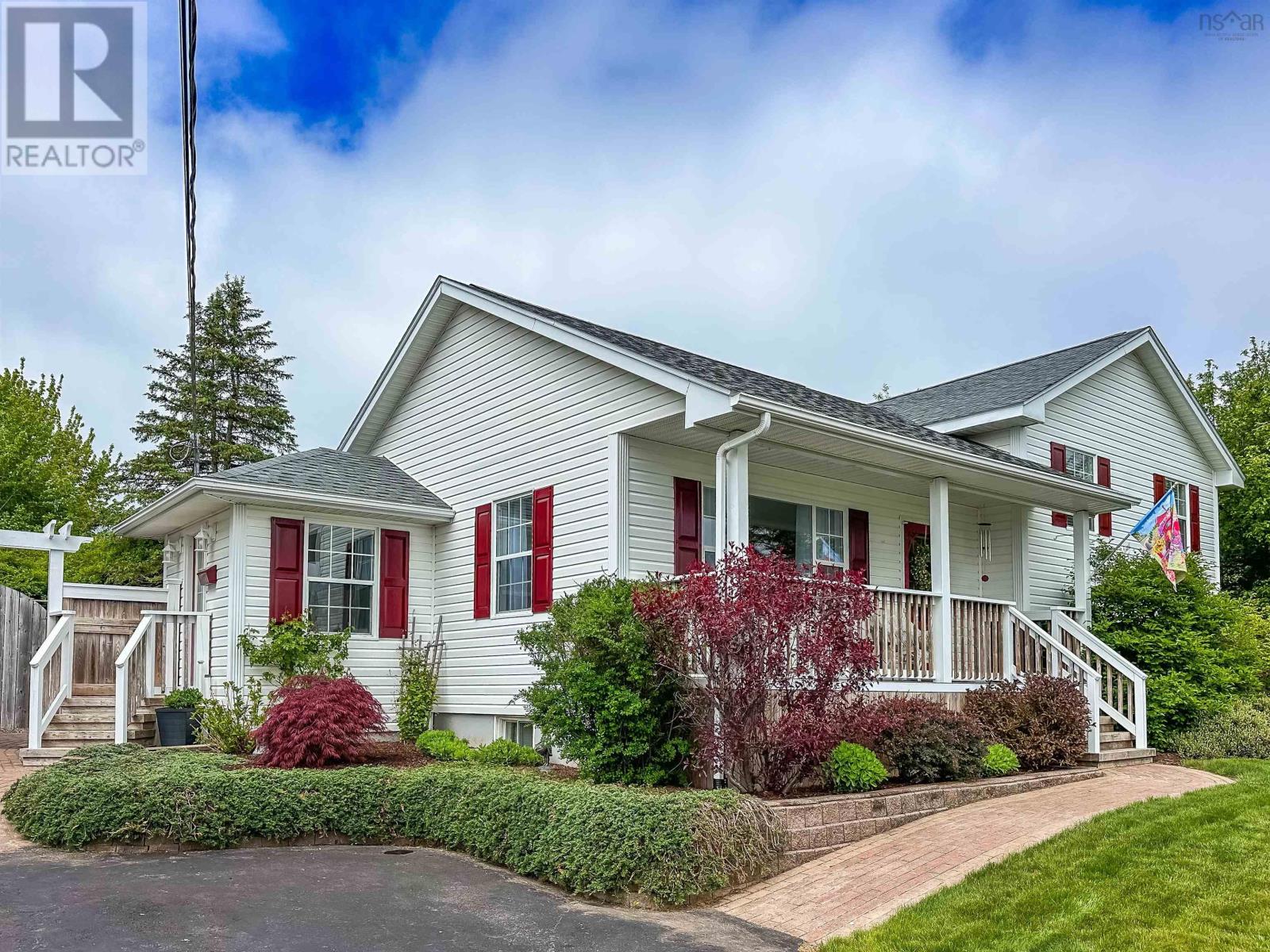 15 Cedar Avenue, Hantsport, Nova Scotia B0P1P0 REALTOR.ca