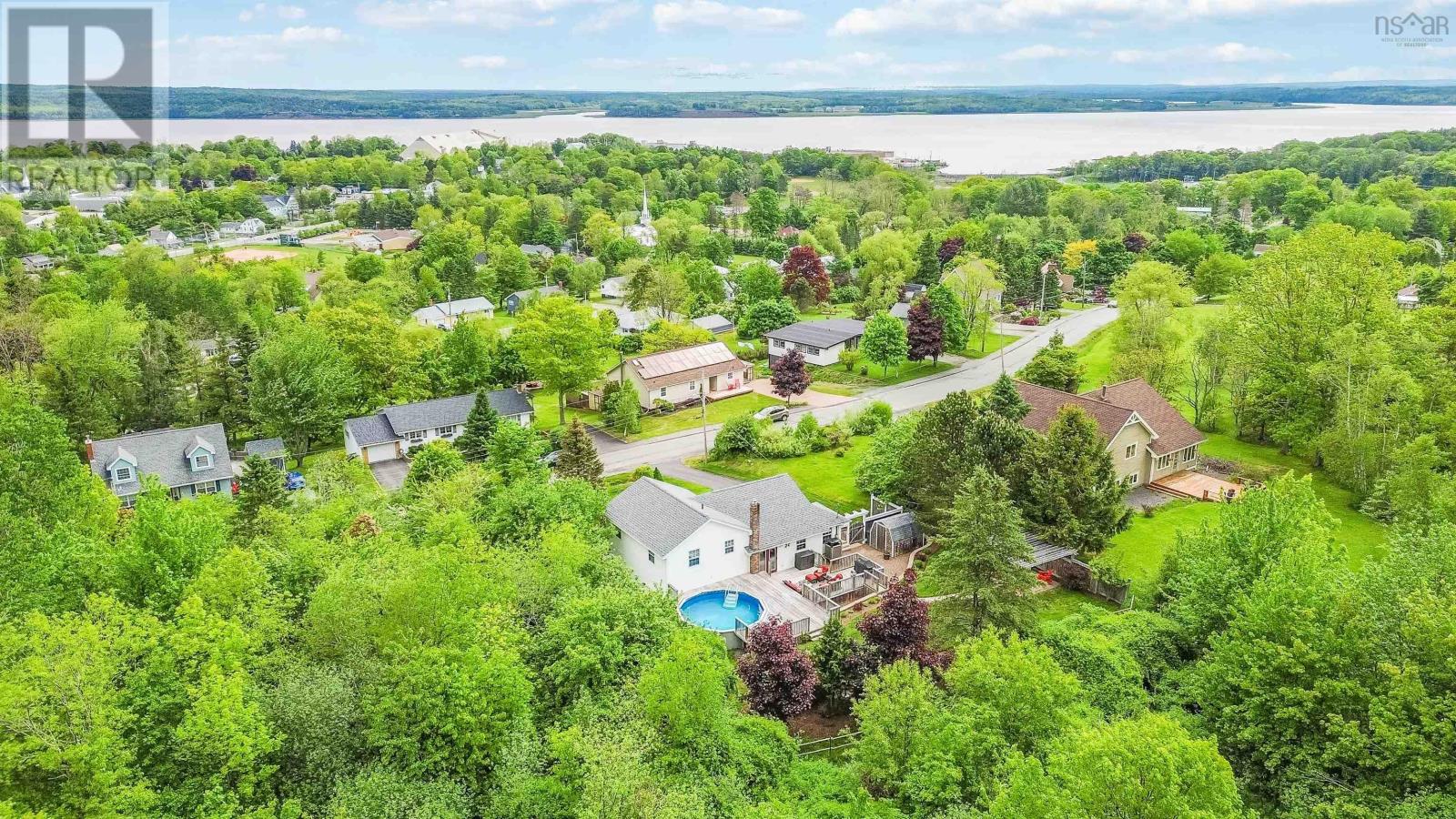 15 Cedar Avenue, Hantsport, Nova Scotia B0P1P0 REALTOR.ca