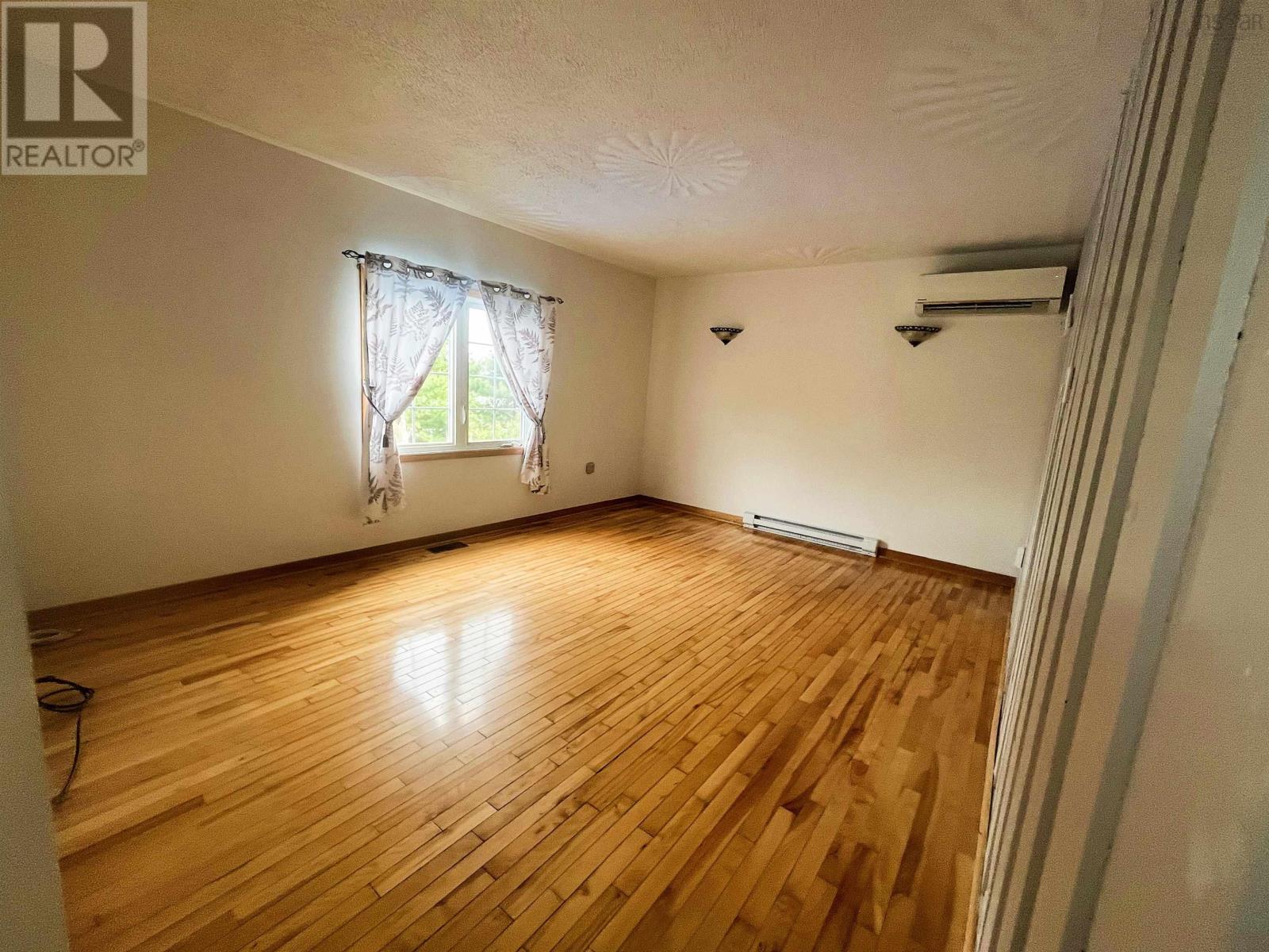 For sale 96 Landry Lane, Sampsonville, Nova Scotia B0E3B0 202400005