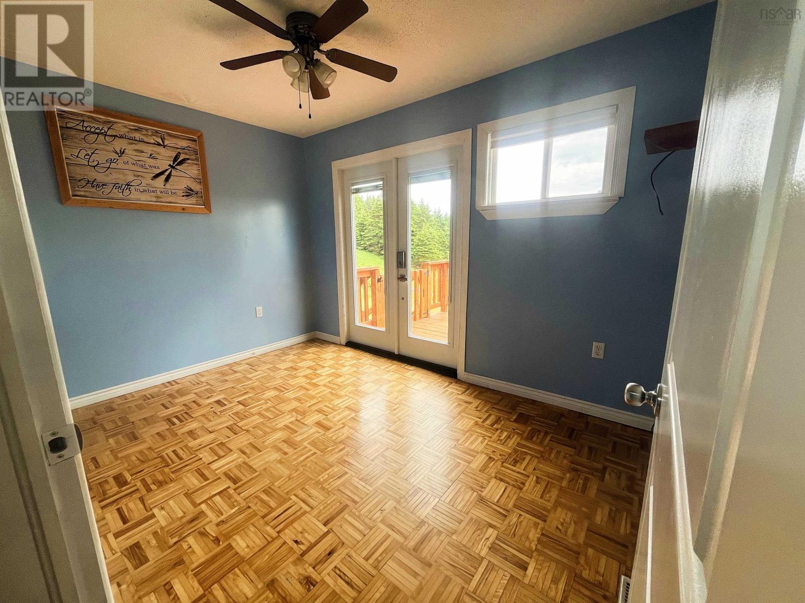 For sale 96 Landry Lane, Sampsonville, Nova Scotia B0E3B0 202400005