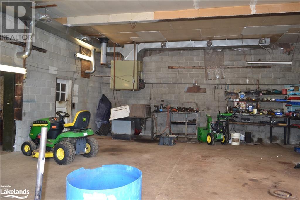 For sale 1604 69 Highway, Pointe au Baril, Ontario P0G1K0 40603470