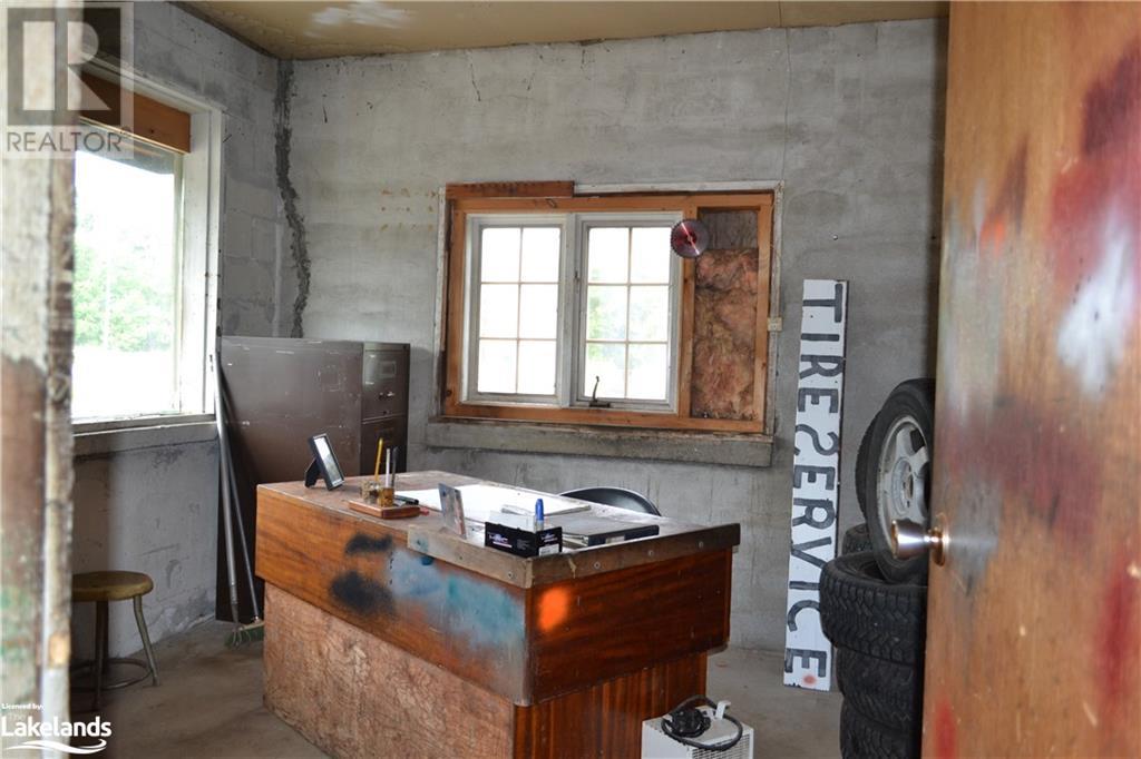 For sale 1604 69 Highway, Pointe au Baril, Ontario P0G1K0 40603470