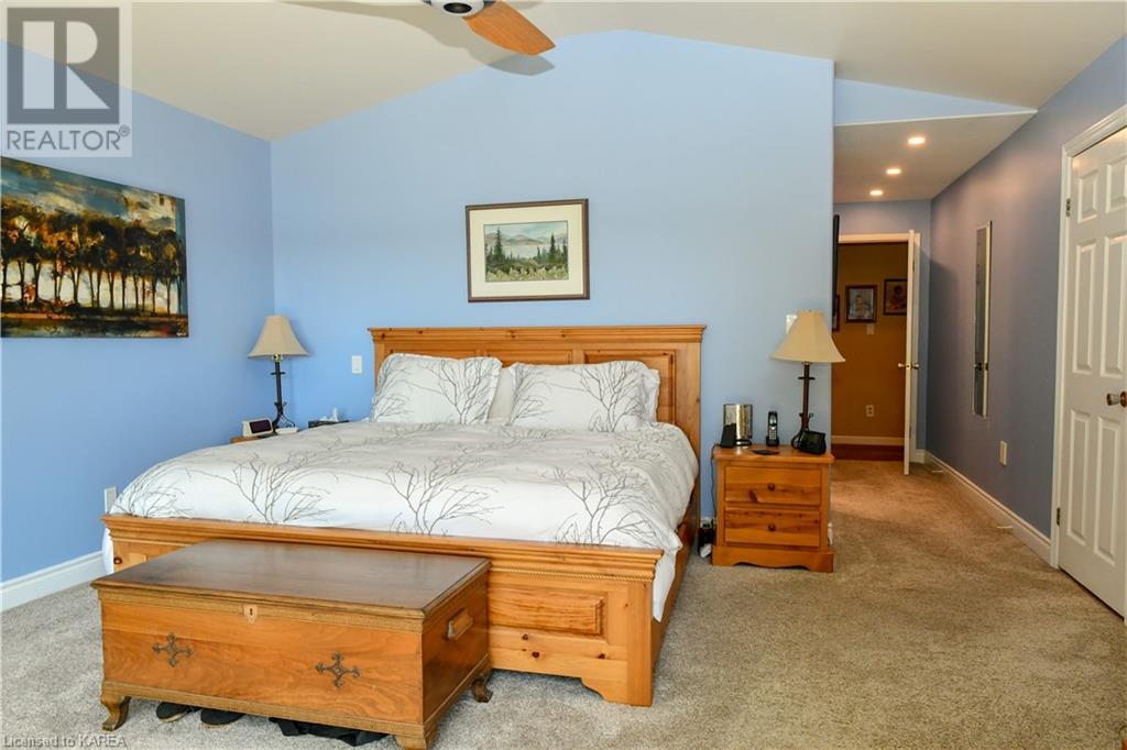 For sale 333 HOWE ISLAND FERRY Road, Gananoque, Ontario K7G2V5