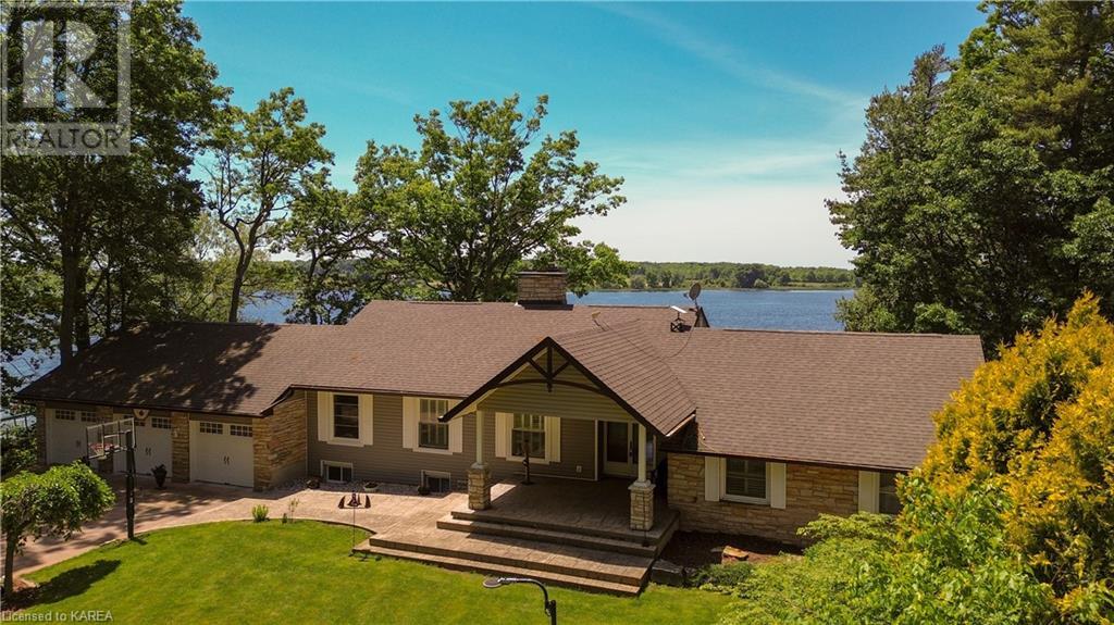 For sale 333 HOWE ISLAND FERRY Road, Gananoque, Ontario K7G2V5