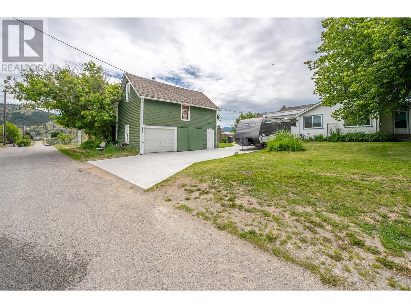 For sale: 15018 Vanderburgh Avenue, Summerland, British Columbia V0H1Z6 ...