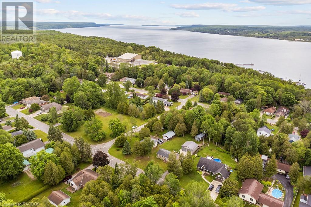 For sale 805 MCNAUGHTON Street, South Bruce Peninsula, Ontario N0H2T0