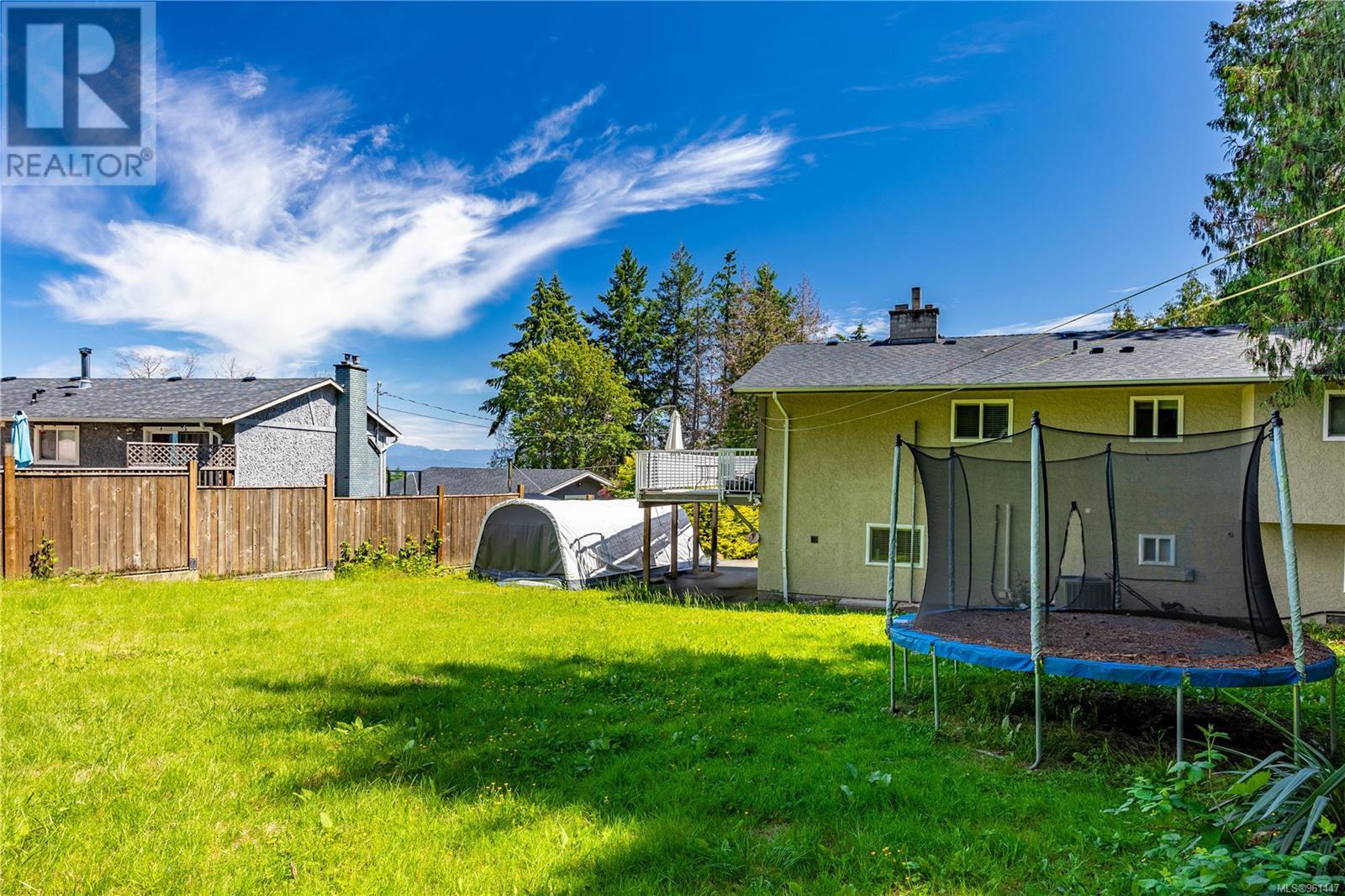 For sale 6833 Philip Rd, Lantzville, British Columbia V0R2H0 961447 REALTOR.ca