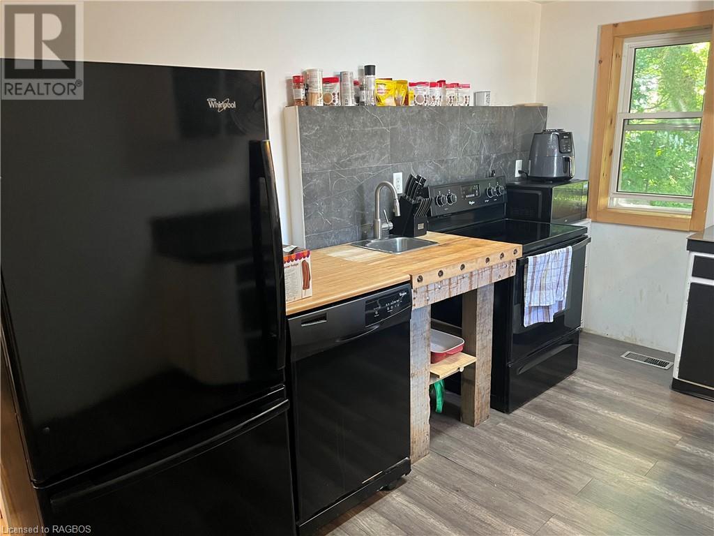 For sale 352 JOHN Street, Neustadt, Ontario N0G2M0 40603837 REALTOR.ca