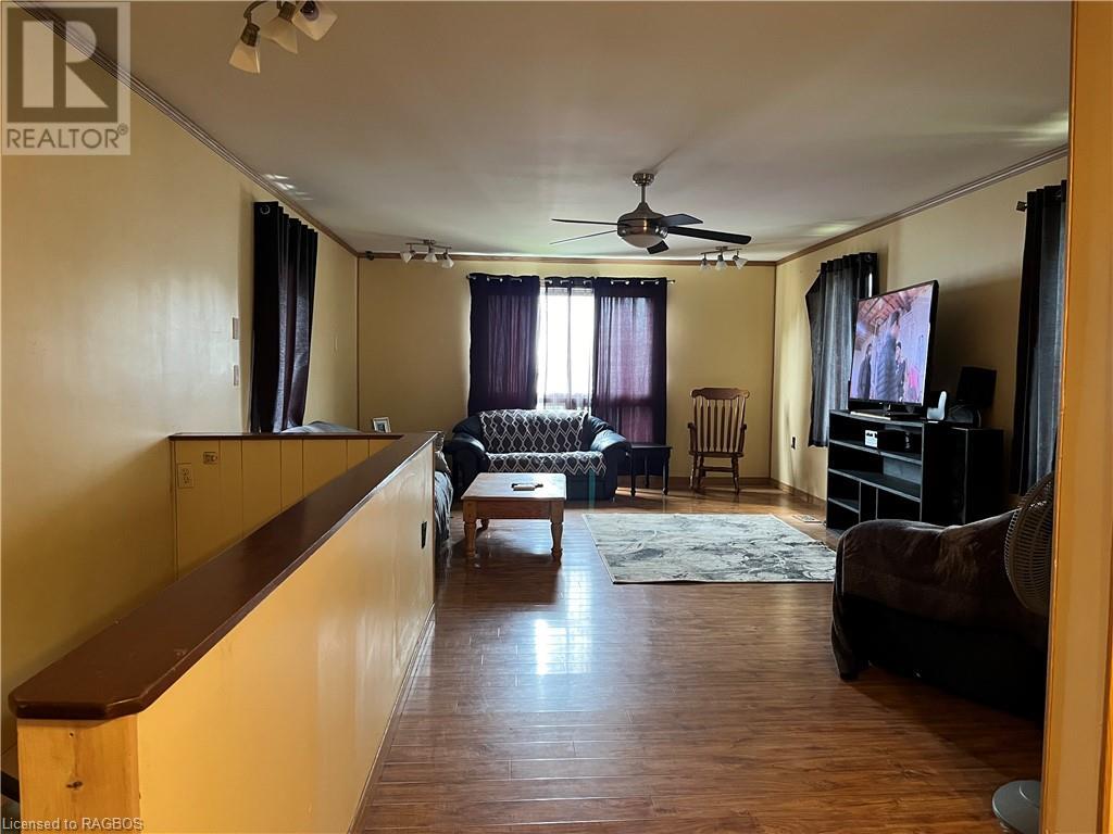 For sale 352 JOHN Street, Neustadt, Ontario N0G2M0 40603837 REALTOR.ca