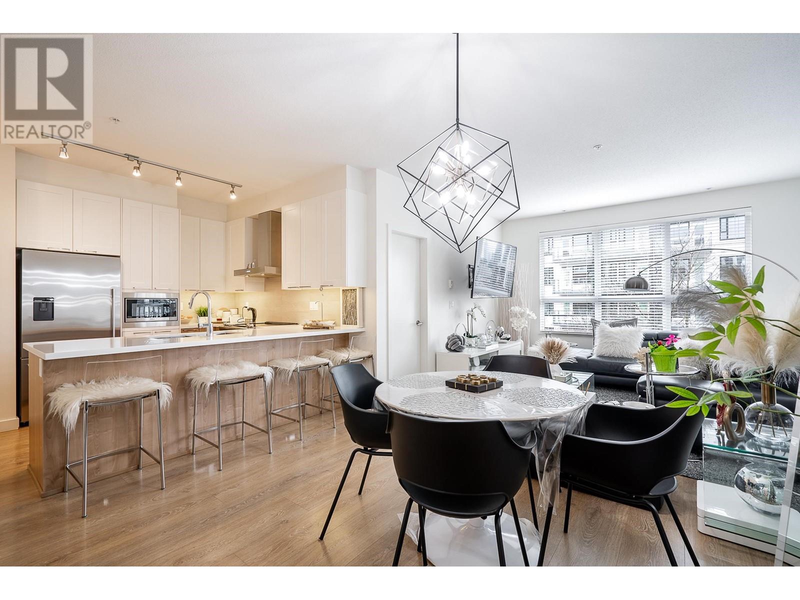 For sale 206 611 REGAN AVENUE, Coquitlam, British Columbia V3J3A3