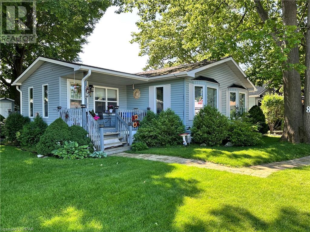 For sale 8 ALGONQUIN Lane, AshfieldColborneWawanosh, Ontario N7A3Y2