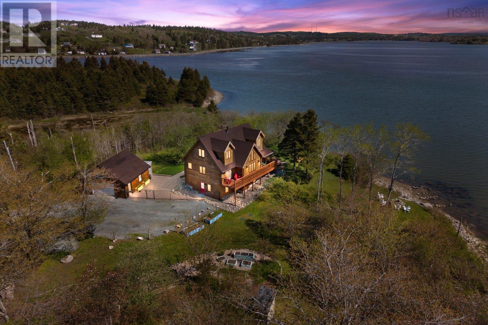 For sale 7180 Highway 207, West Chezzetcook, Nova Scotia B0J2L0 202411708 REALTOR.ca