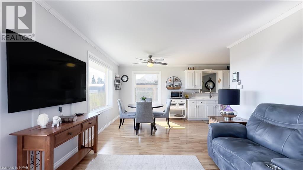 For sale 113 KIPPEN Road, Egmondville, Ontario N0K1G0 40545948 REALTOR.ca