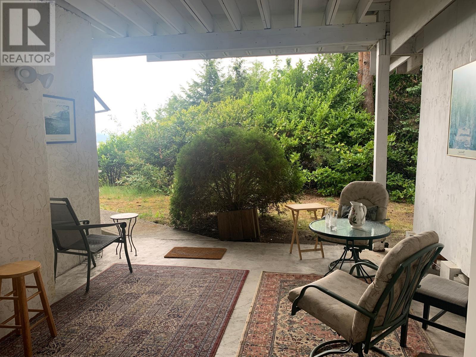 For rent Ground Level360 KELVIN GROVE WAY, Lions Bay, British Columbia V0N2E0 R2893048