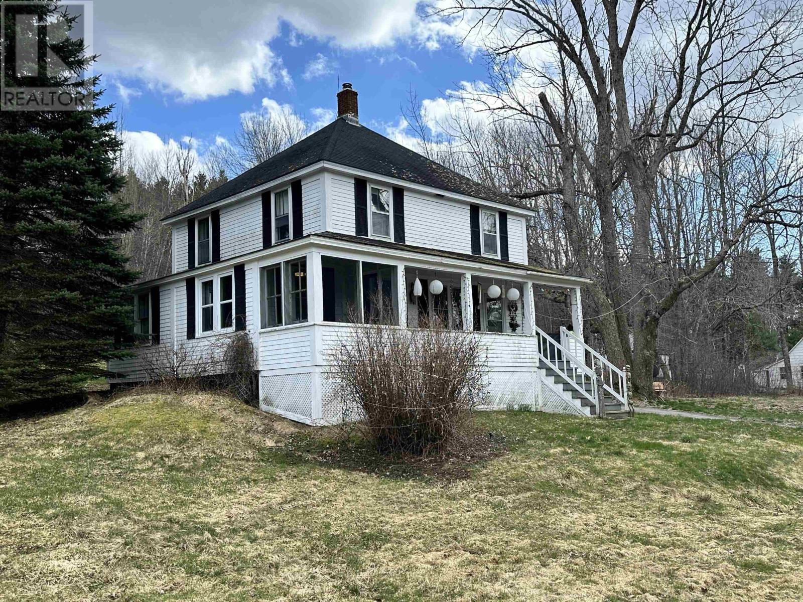 For sale 6881 Highway 208, South Brookfield, Nova Scotia B0T1X0