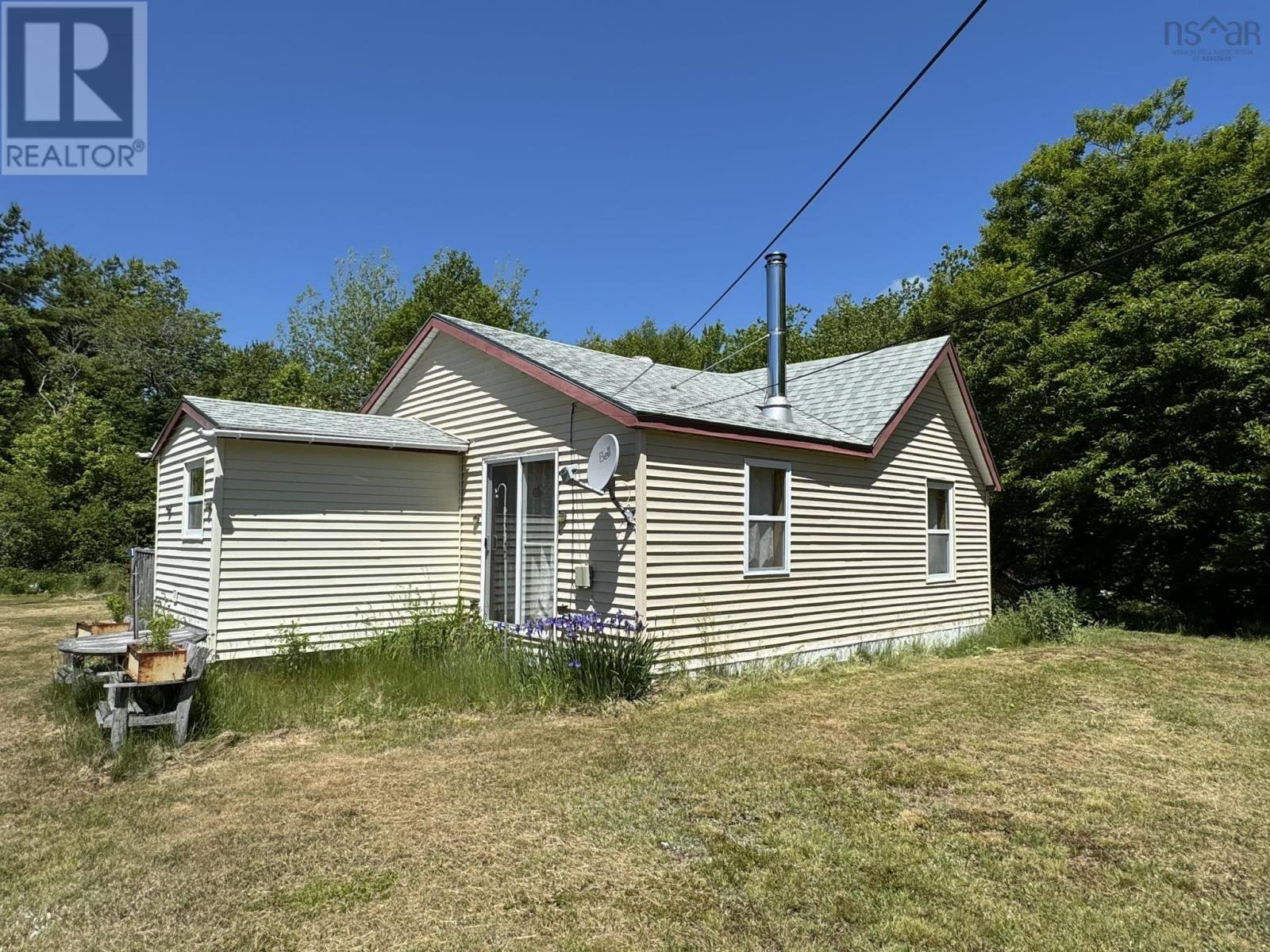 For sale 185 Highway 3, Sable River, Nova Scotia B0T1V0 202405483 REALTOR.ca