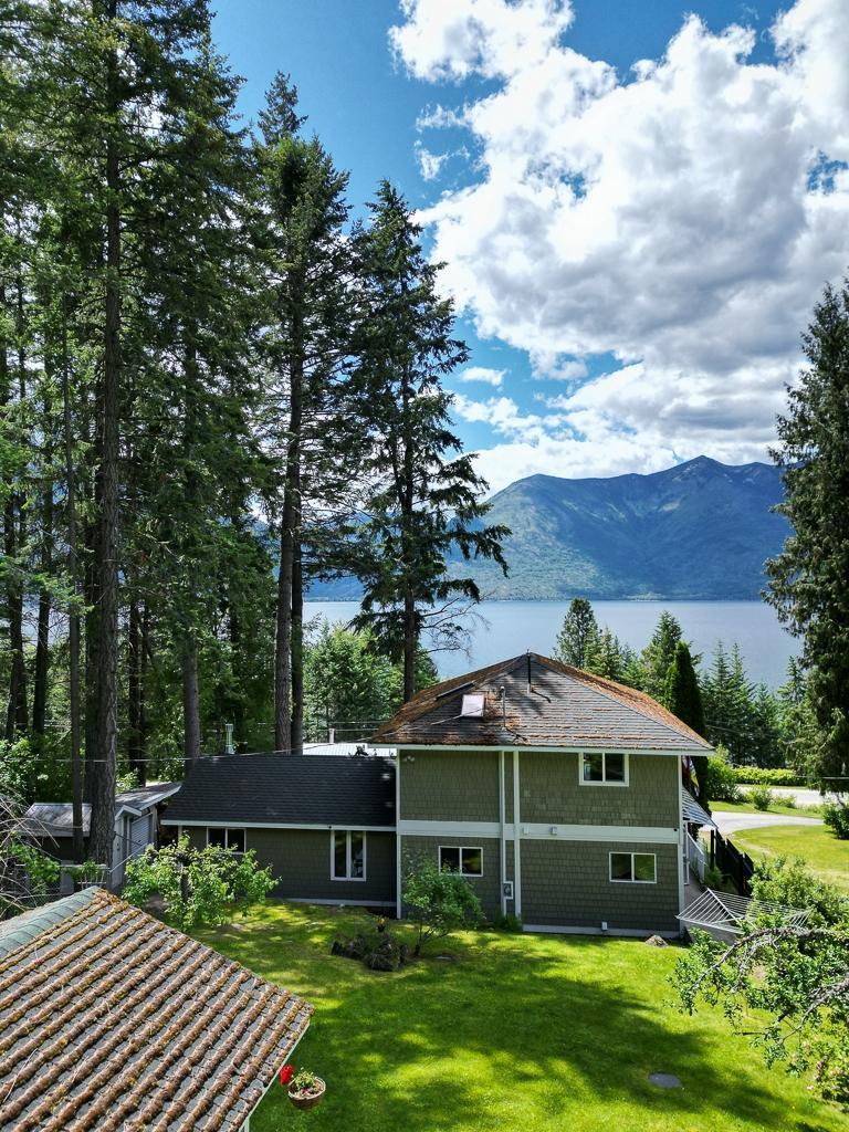 For sale 11110 HIGHWAY 3A, Sanca, British Columbia V0B1A2 2476361