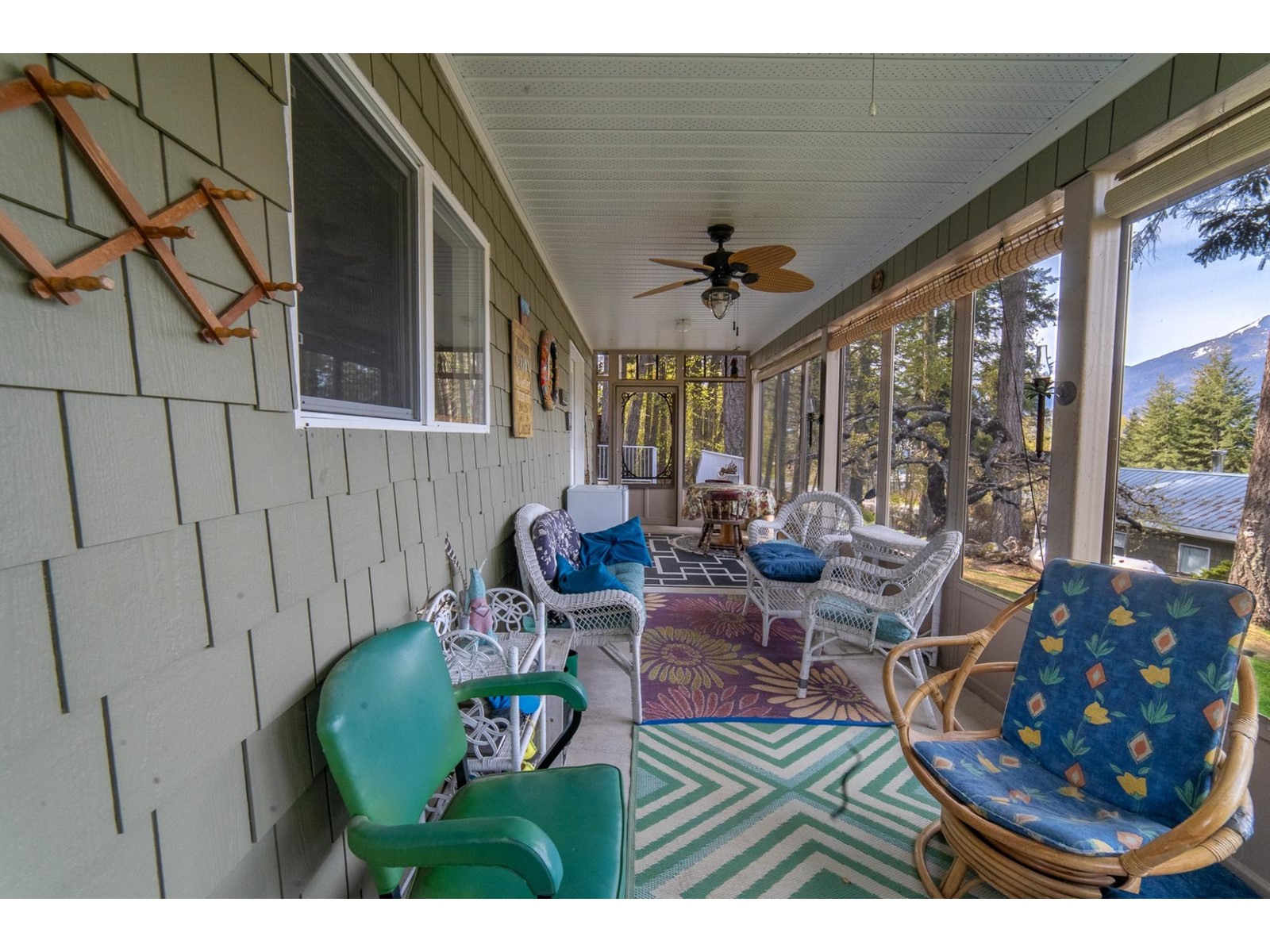 For sale 11110 HIGHWAY 3A, Sanca, British Columbia V0B1A2 2476361