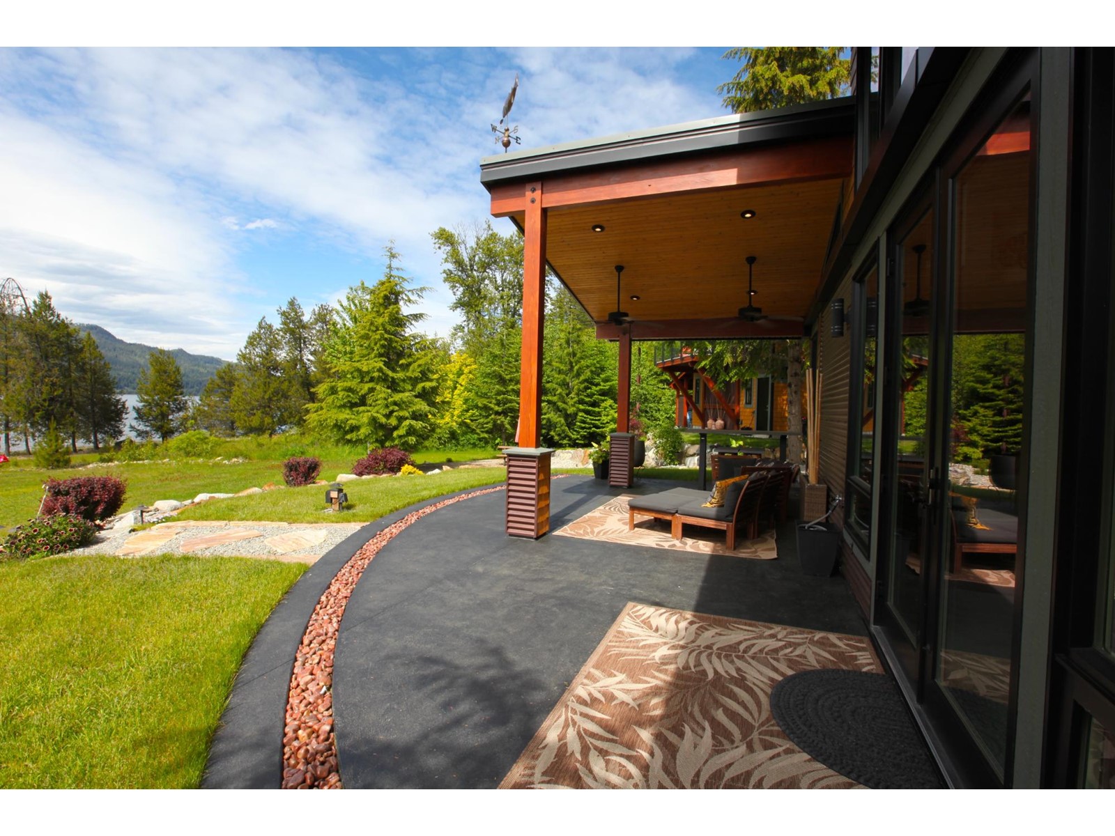 For sale 179 KOOTENAY LAKE ROAD, Procter, British Columbia V0G1V0 2475681 REALTOR.ca