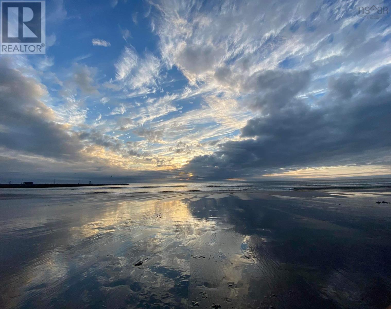 For sale 28 Firefly Lane, Darlings Lake, Nova Scotia B5A5A8